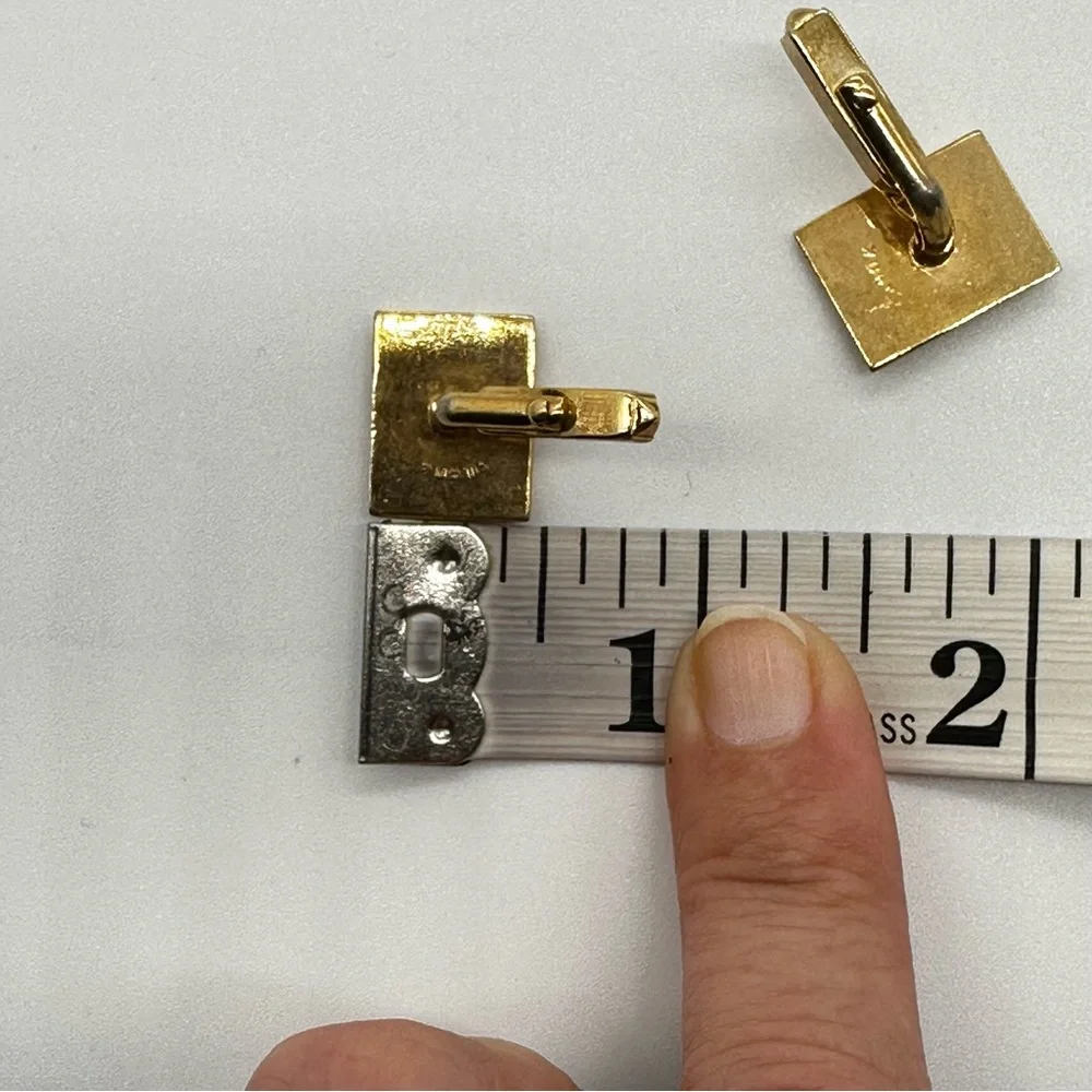 Vintage Swank Gold Tone Rectangle Cufflinks